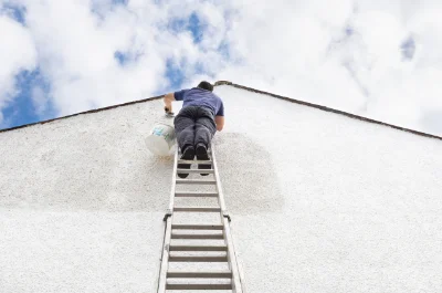 Peinture extérieure à Lafarre — façades et ravalement